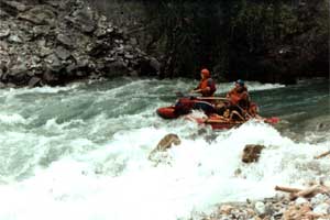 Последние пороги Шавлы штурмует экипаж АНМ.